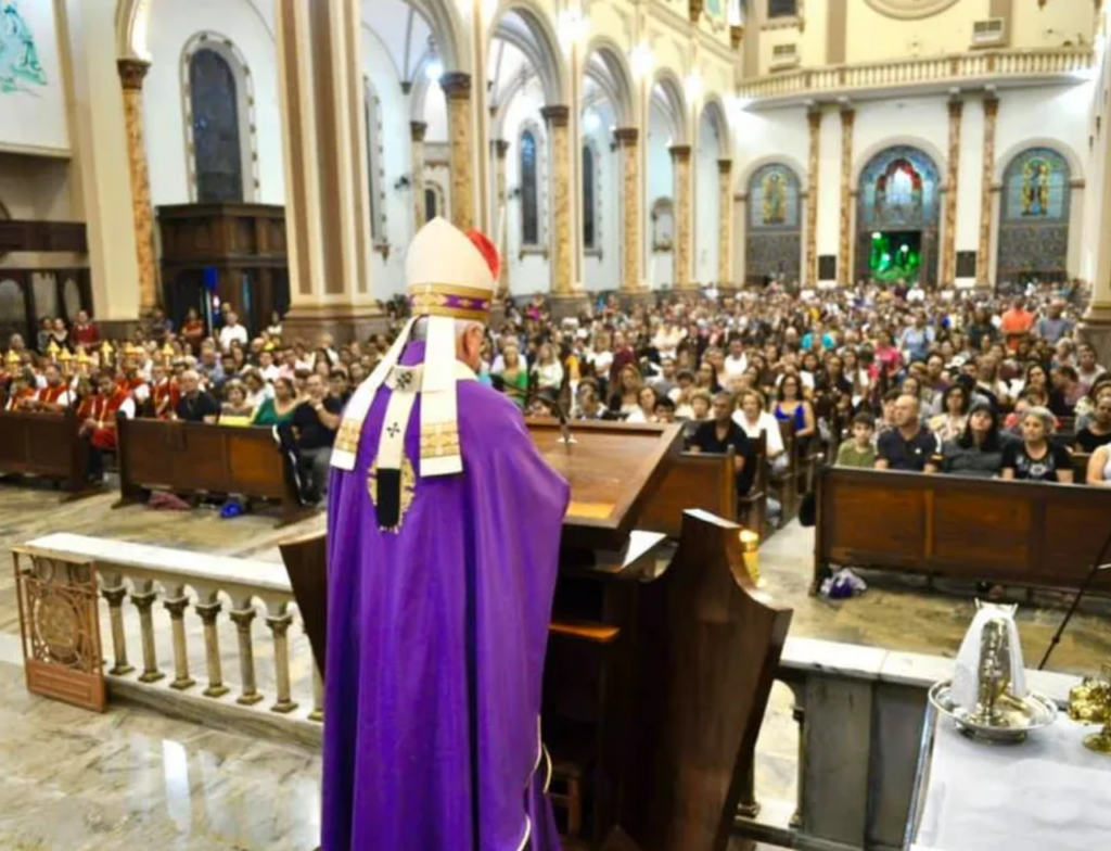 Igreja pode negar sacramentos? Entenda quando isso acontece