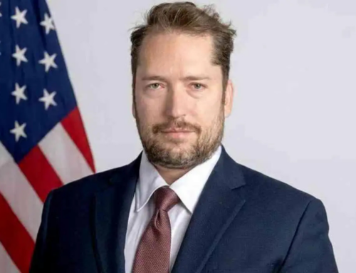 Bolsonaro pede ao STF autorização para receber assessor de Trump na prisão