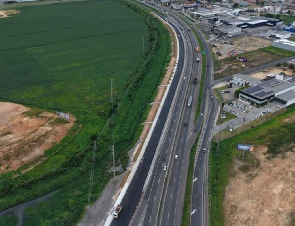 ViaCosteira conclui novo trecho de marginal da BR-101 em Tubarão