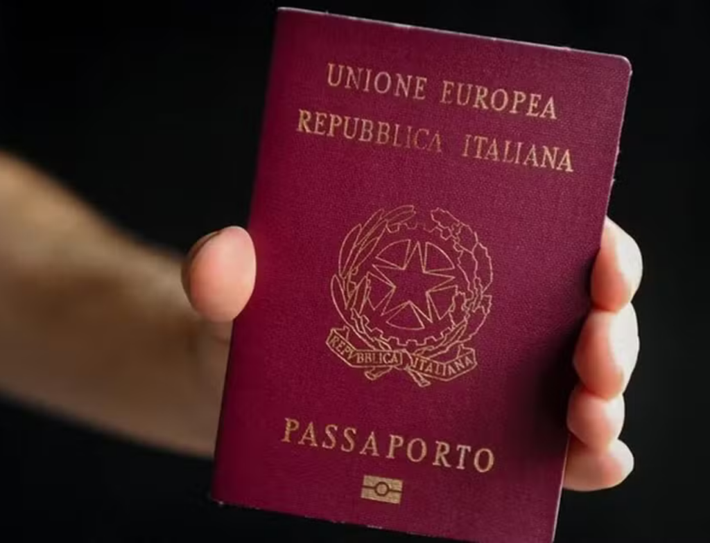 Justiça da Itália mantém lei que restringe cidadania a descendentes