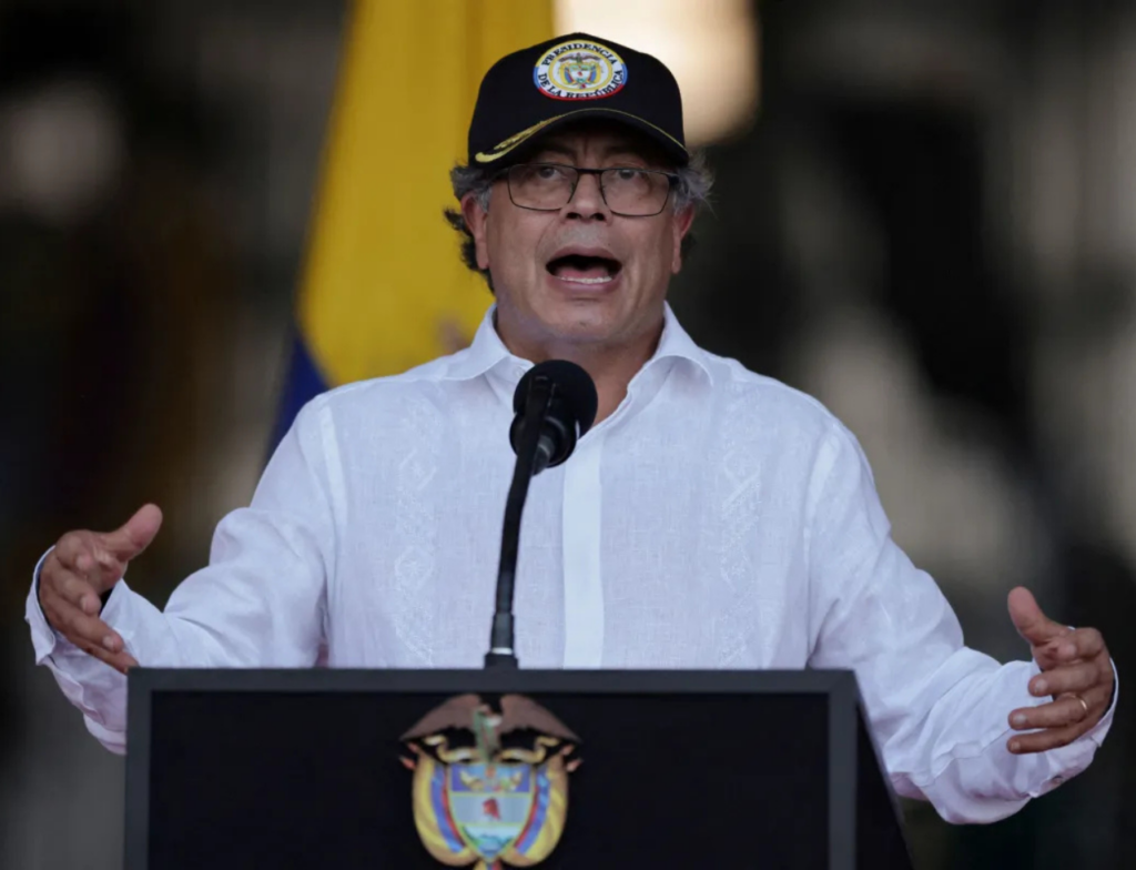 Colômbia acusa possível ataque aéreo vindo do Equador