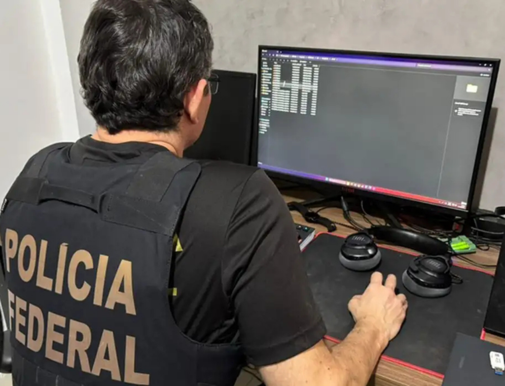 PF realiza operação contra abuso infantil na internet em 18 estados