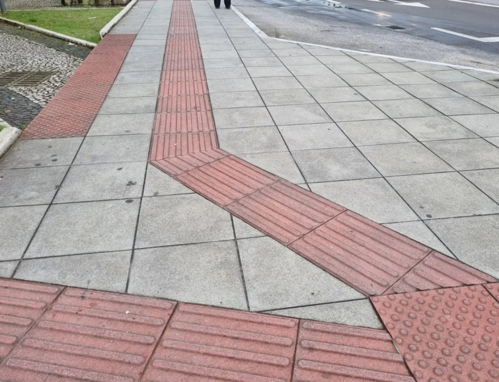 Projeto quer padronizar calçadas em Tubarão