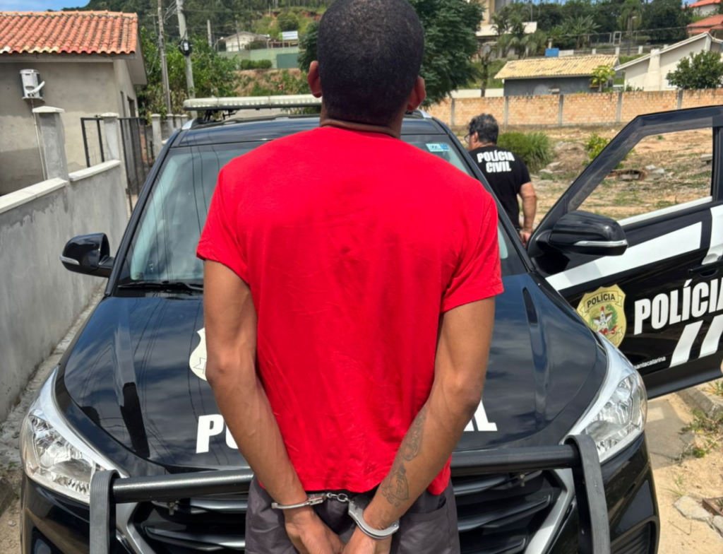 Polícia Civil prende homem por tráfico de drogas em Sangão