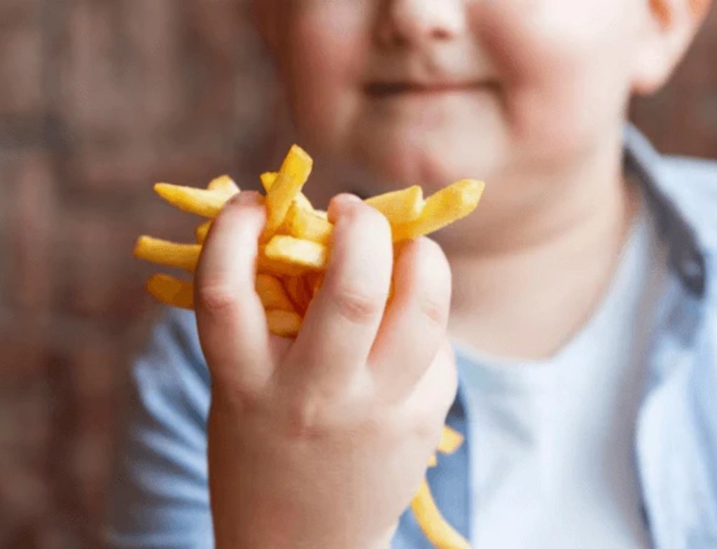 Desnutrição e obesidade expõem crise na infância brasileira