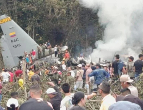 Avião militar cai na Colômbia e deixa mortos e feridos