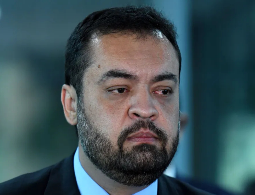 TSE torna Cláudio Castro, ex-governador do RJ, inelegível até 2030