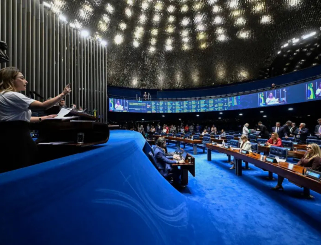 Senado aprova projeto que criminaliza misoginia no Brasil