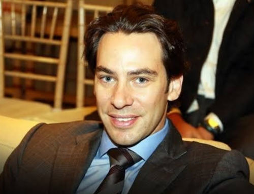 Investidor ligado ao Palmeiras negocia compra da SAF do Vasco