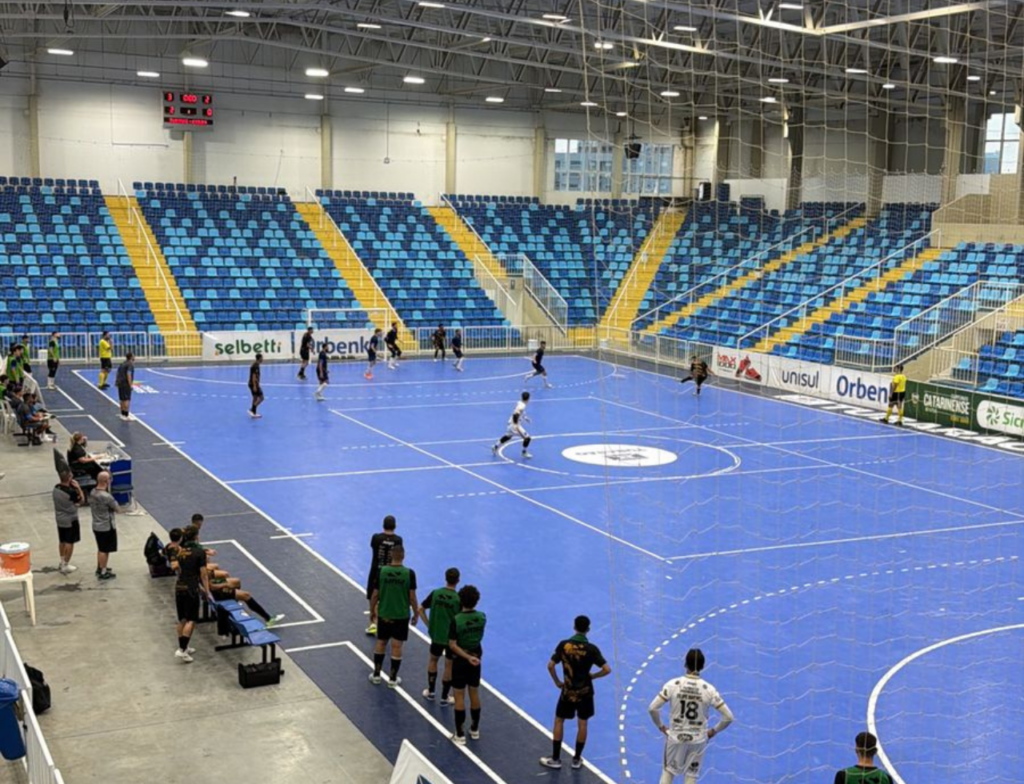Tubarão Futsal vence Criciúma em último teste da pré-temporada