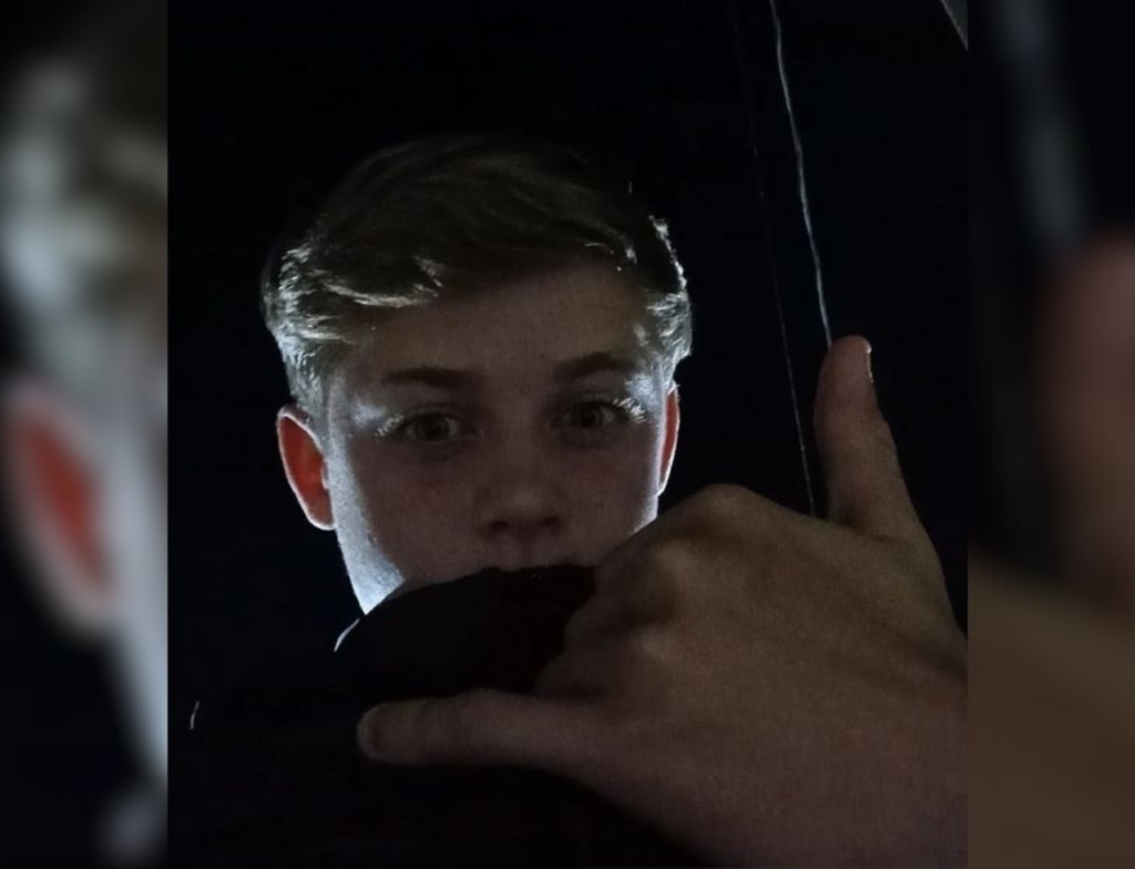 Adolescente de 13 anos morre após colisão entre carro e moto em Lauro Müller