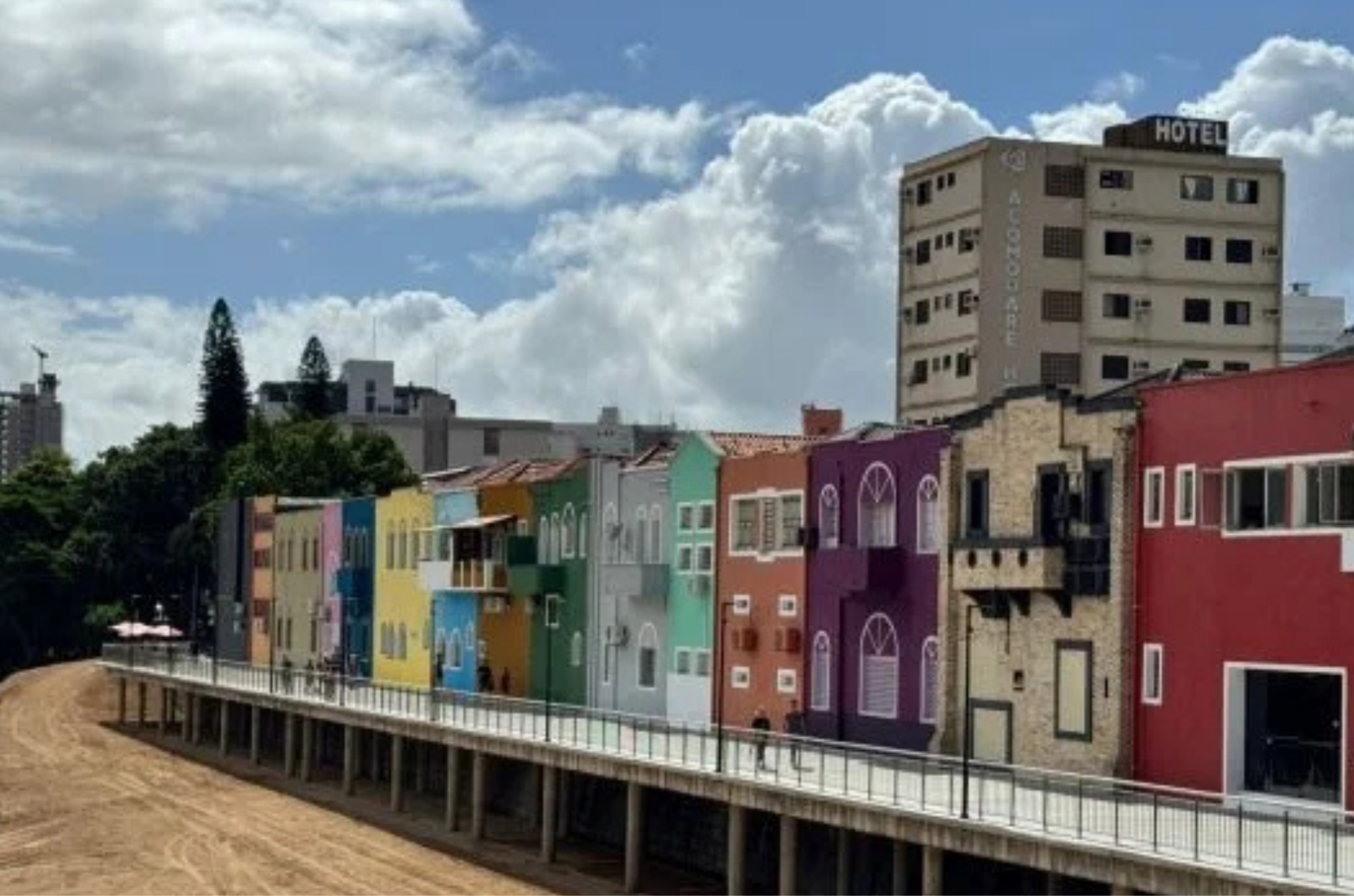 Empresa se manifesta após denúncias sobre o Deck do Casario