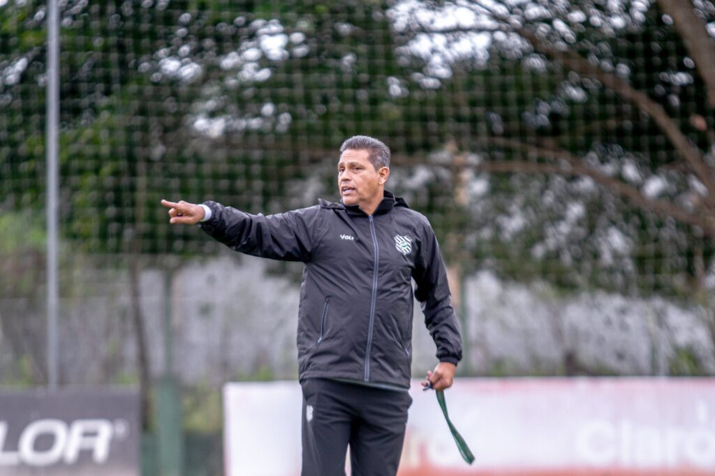 Guarani anuncia ex-Figueirense para sequência da temporada