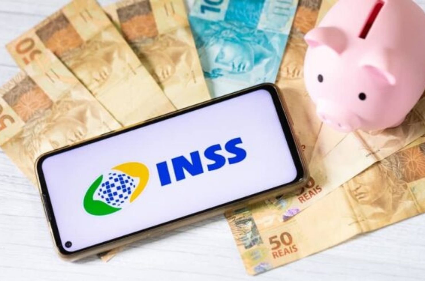 INSS antecipa 13º e libera R$ 78 bilhões já em abril