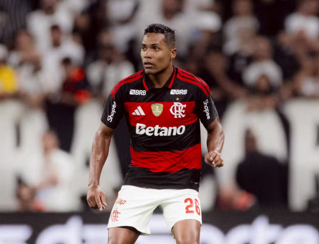Lesão tira Alex Sandro da Seleção; lateral é substituído - Foto: Adriano Fontes/Flamengo