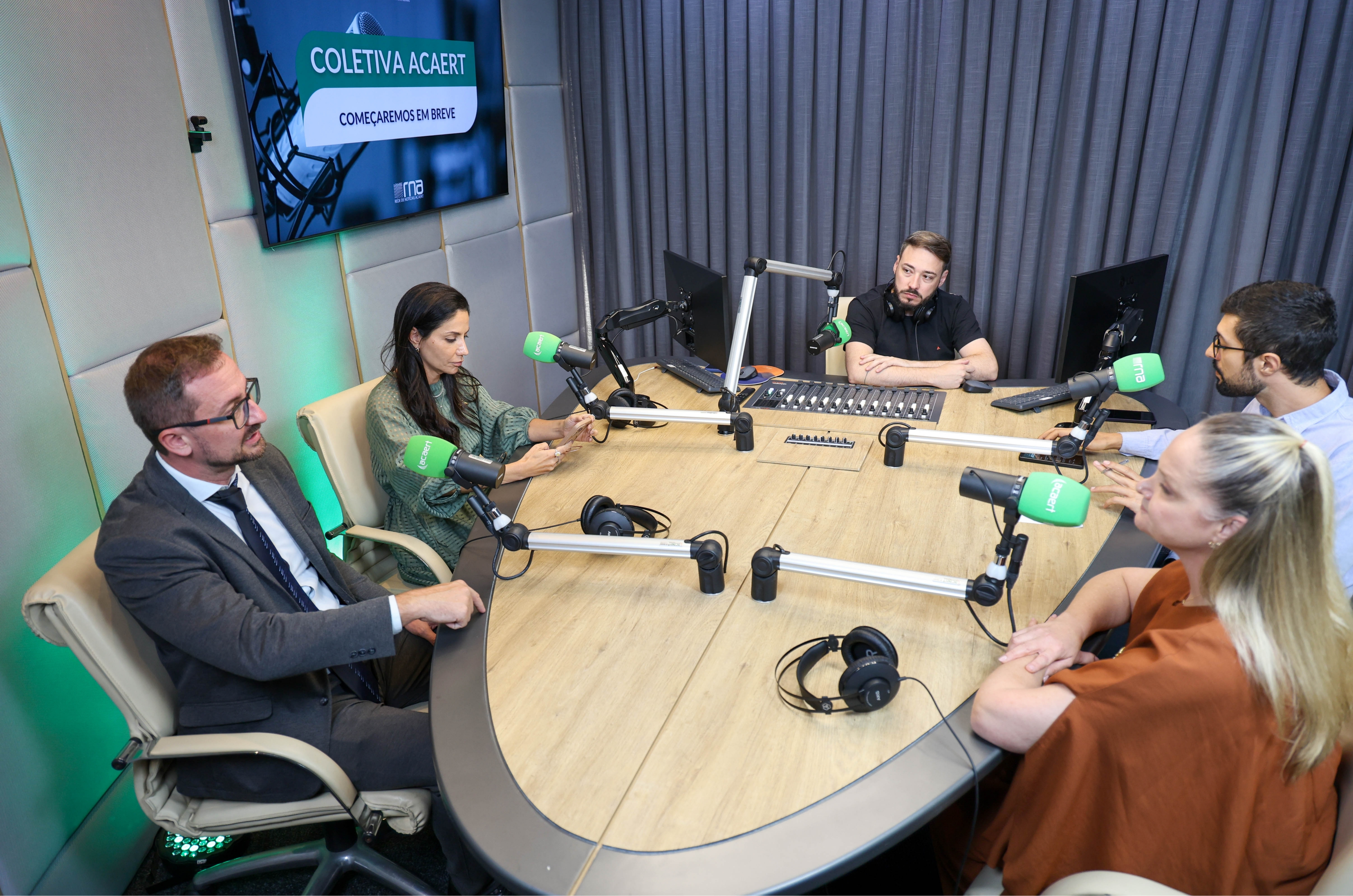 Mapa do Feminicídio ganha força em Santa Catarina e mobiliza rádios