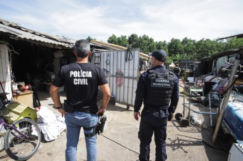 Operação apreende fios furtados e interdita ferro-velho em Florianópolis