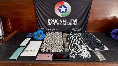 PM apreende quase 800 pedras de crack em Florianópolis