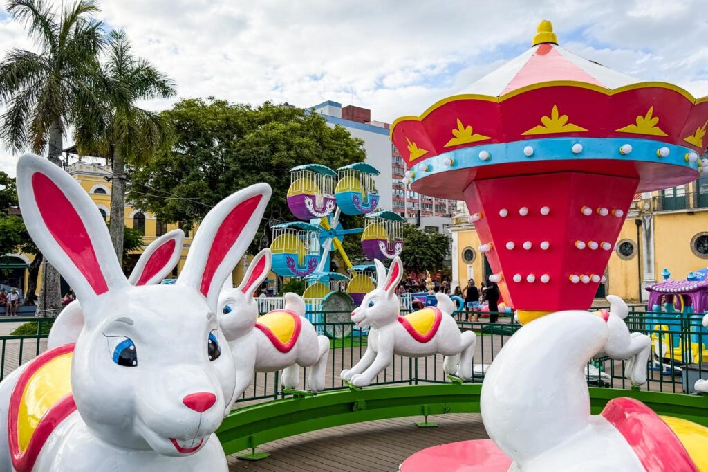 Páscoa Floripa 2026 terá brinquedos no Centro