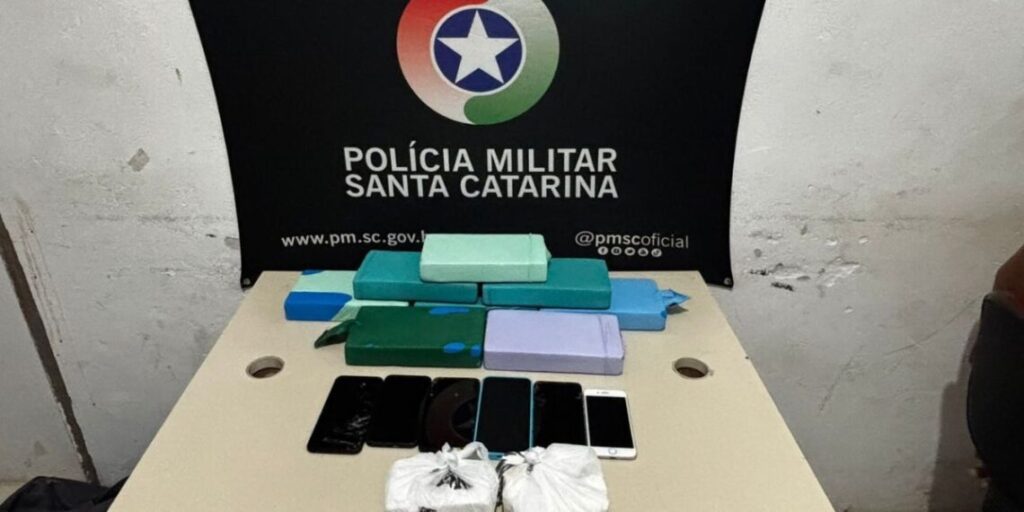 Polícia apreende quase 10 kg de cocaína em Palhoça