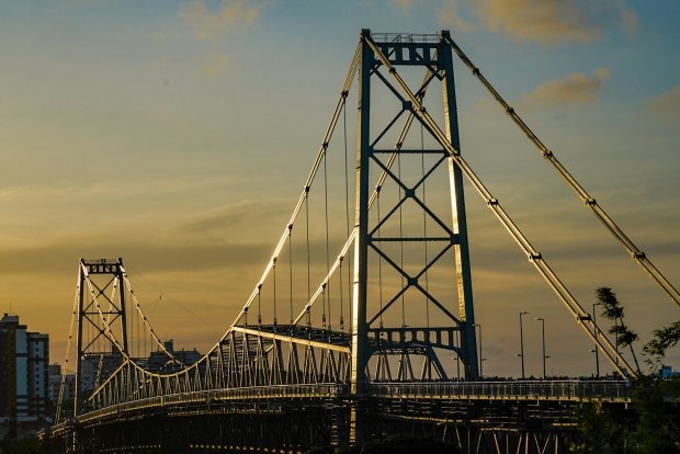 Ponte Hercílio Luz terá bloqueio temporário para manutenção