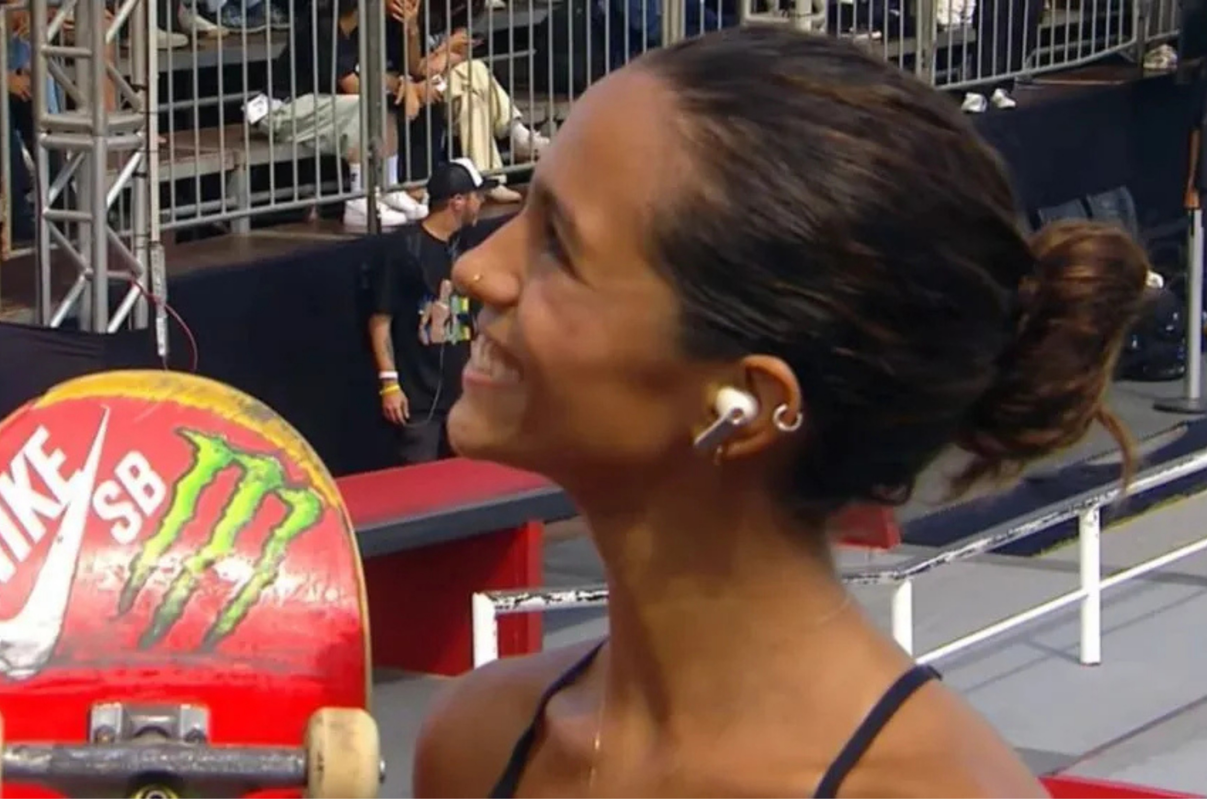 Rayssa Leal dá show em SP e fica a um passo de novo título mundial