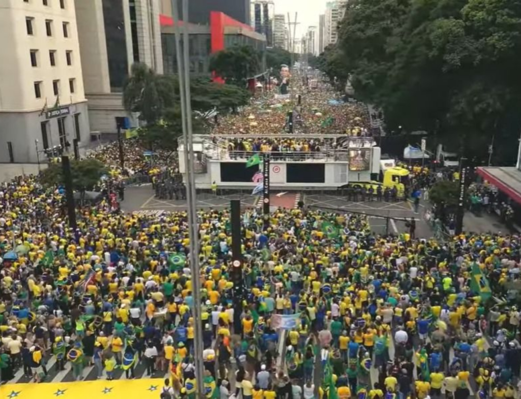 Oposição leva ato “Acorda Brasil” à Avenida Paulista