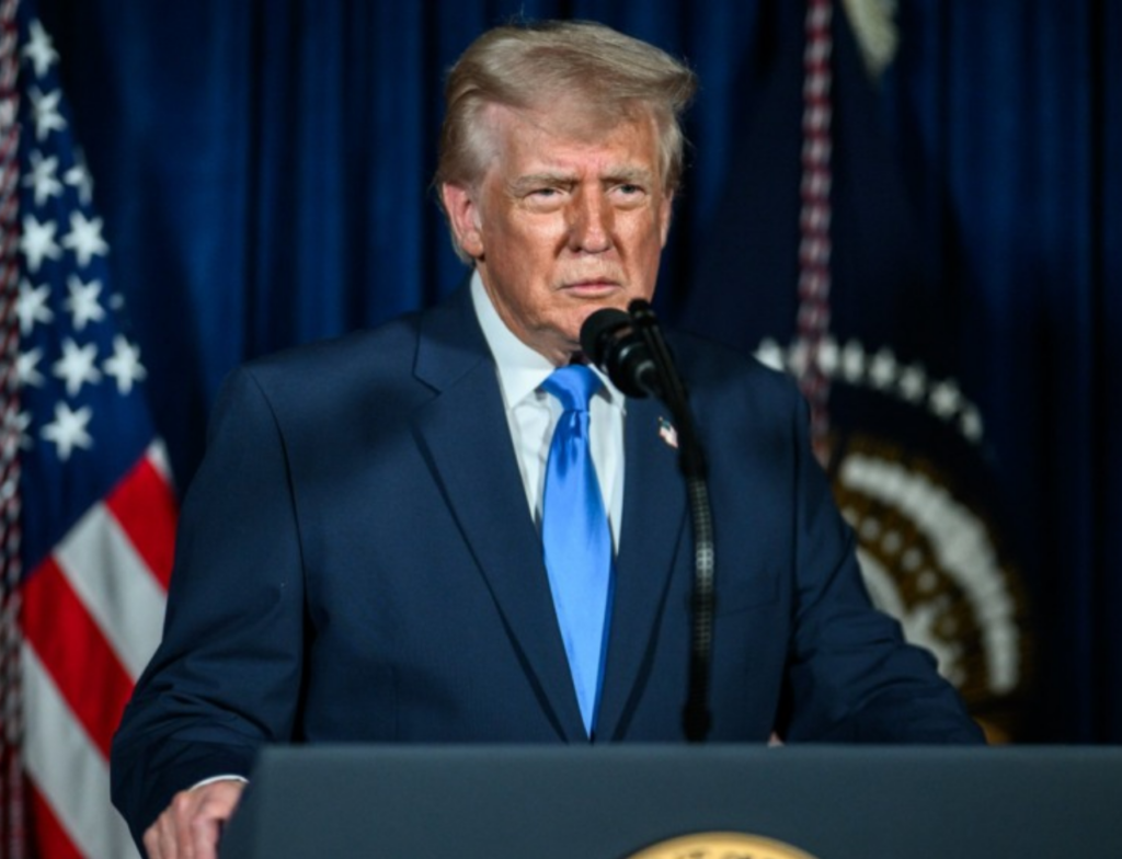 Trump diz que ofensiva contra o Irã seguirá sem prazo