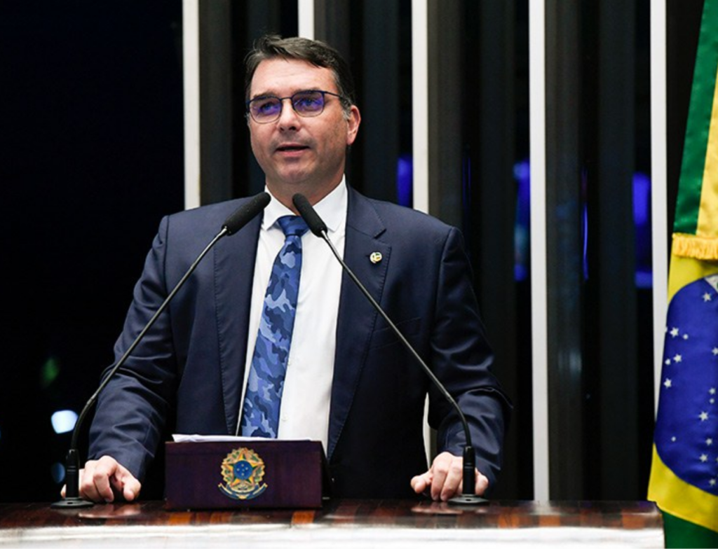 PEC que proíbe reeleição para presidente começa a tramitar no Senado