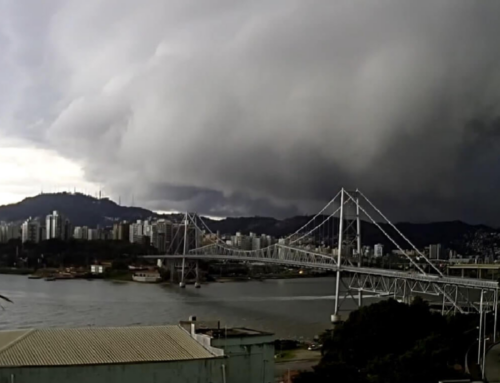 Frente fria traz temporais e alerta para ventos fortes em SC