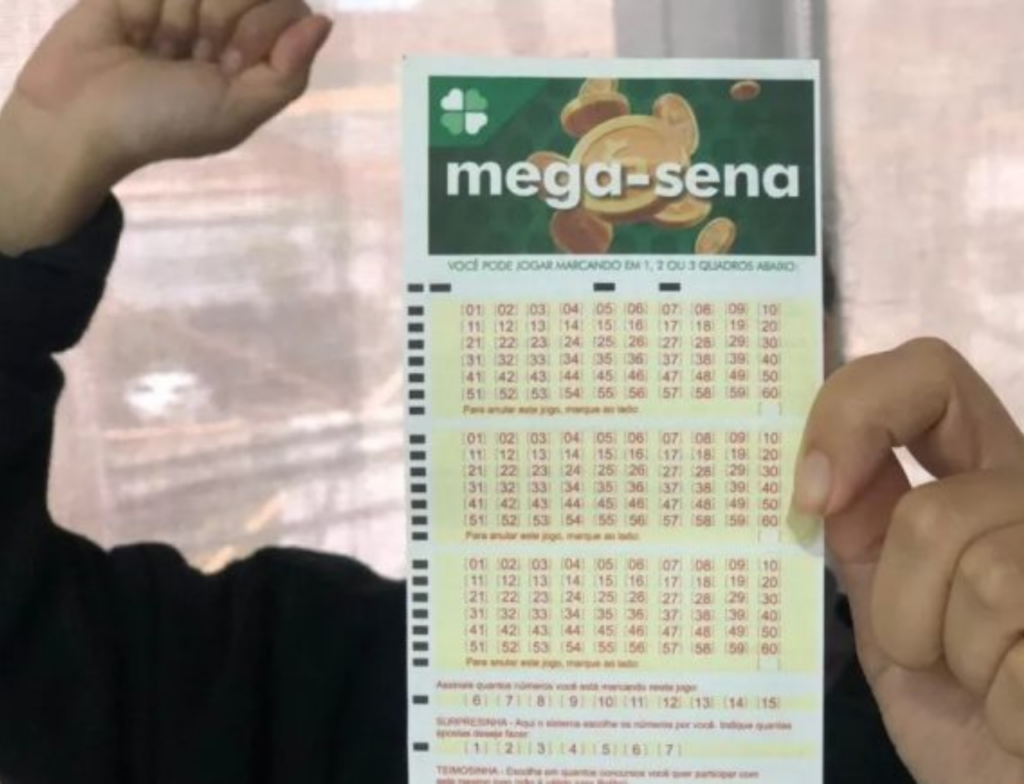 Quatro apostas de Criciúma acertaram a quadra da Mega-Sena. Prêmio principal acumulou e pode chegar a R$ 60 milhões