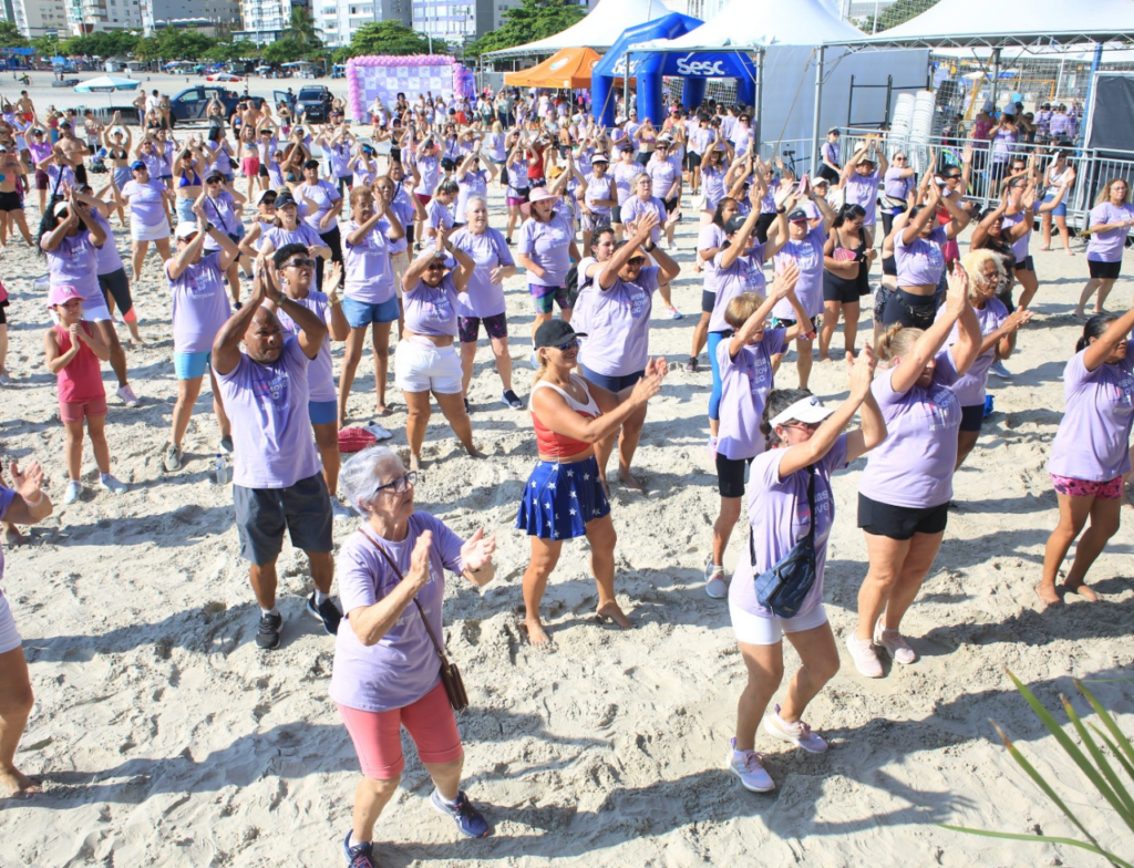 Evento #ElasMovemBC reúne atividades esportivas e serviços na Praia Central
