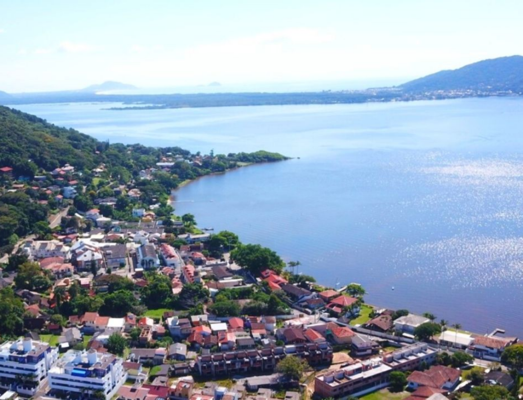 Justiça manda recuperar Rio Apa na Lagoa da Conceição