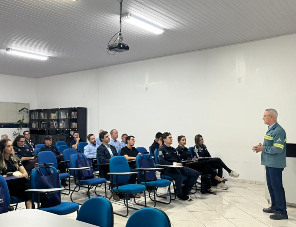 Governo federal vistoria Ferrovia Tereza Cristina antes de audiência