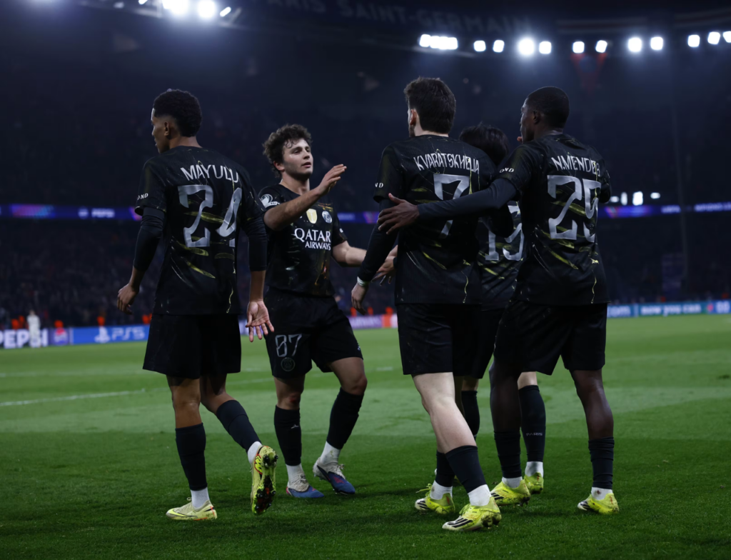 PSG goleia Chelsea e larga na frente nas oitavas da Champions