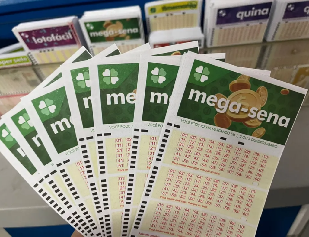 Mega-Sena 2983: confira os números sorteados nesta quinta (12)