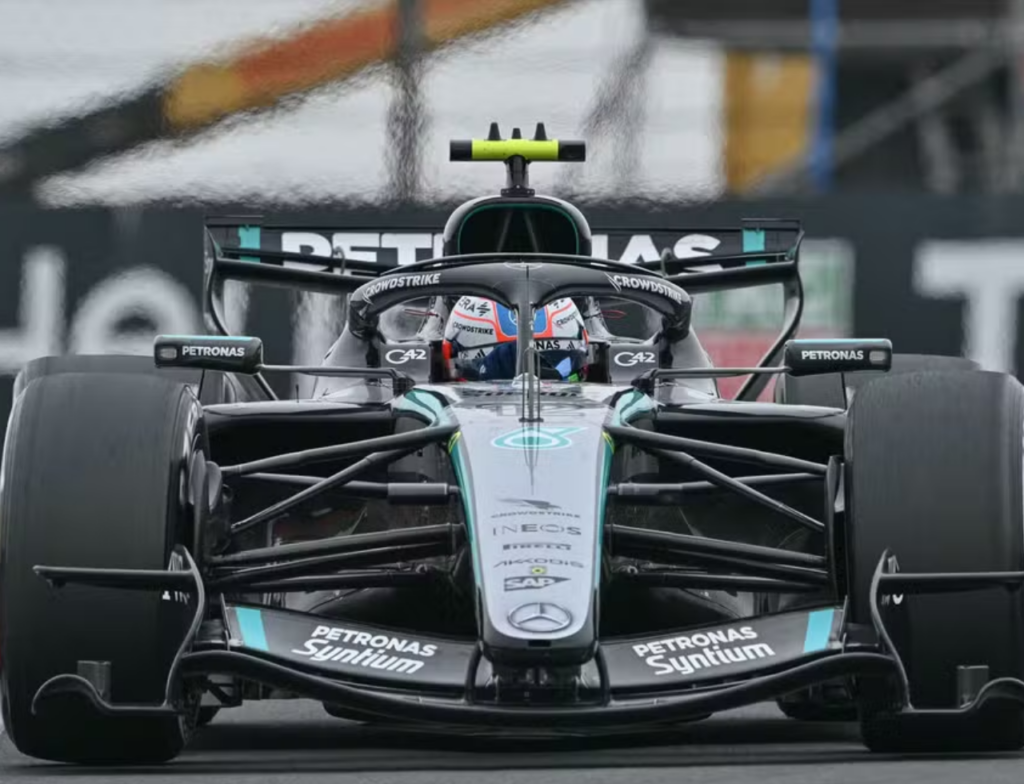 Antonelli vence GP da China aos 19 anos, lidera dobradinha da Mercedes e Hamilton conquista primeiro pódio com a Ferrari