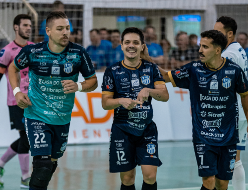 Tubarão Futsal perde na estreia após sofrer virada fora de casa