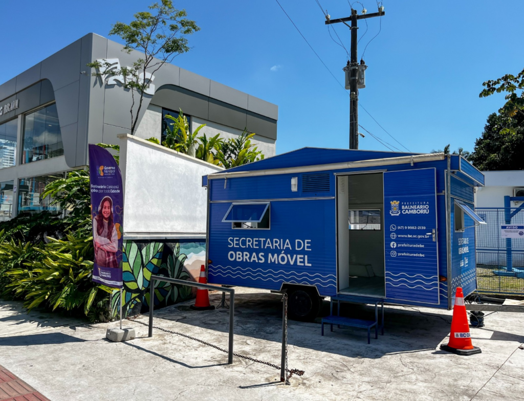 Secretaria de Obras Móvel atende Praia dos Amores