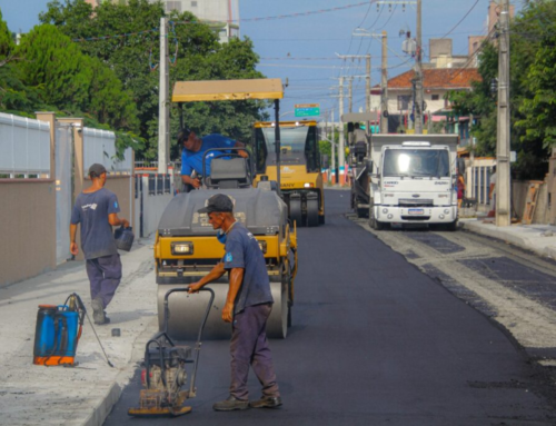 Pavimentação avança em vias estratégicas de Navegantes