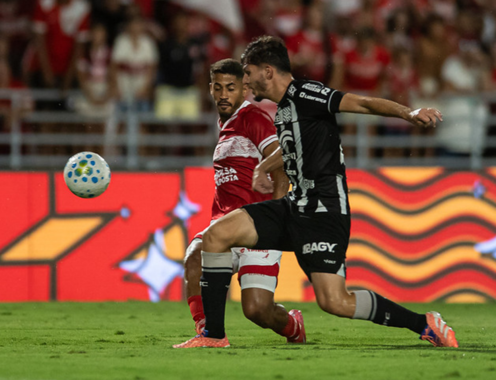 CRB vence Figueirense e avança na Copa do Brasil
