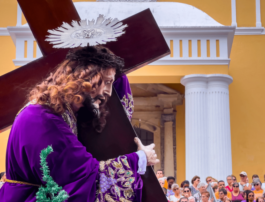 Você sabe a origem da Procissão do Senhor dos Passos?