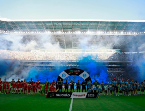 Grêmio faz 3 a 0 no Inter e fica perto do título gaúcho