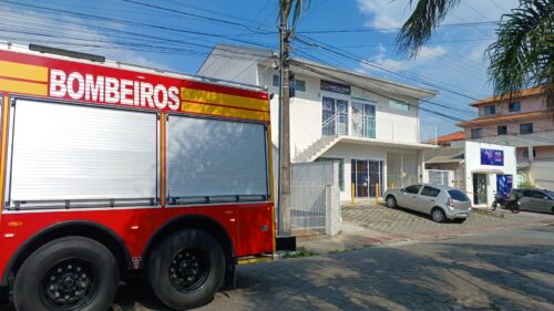 Suspeita de vazamento de gás mobiliza bombeiros em São José