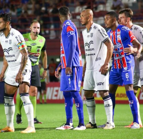 Resta apenas uma vaga para permanência na elite do futebol de SC e três times ainda seguem na luta