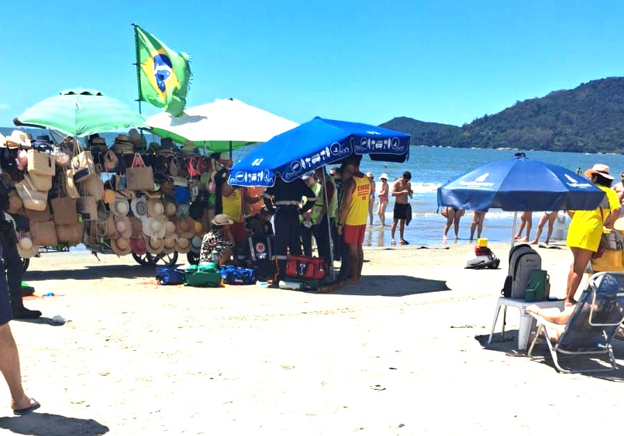 Idoso de 70 anos morre afogado na Praia Central de Balneário Camboriú. - Foto: Divulgação/SPBC
