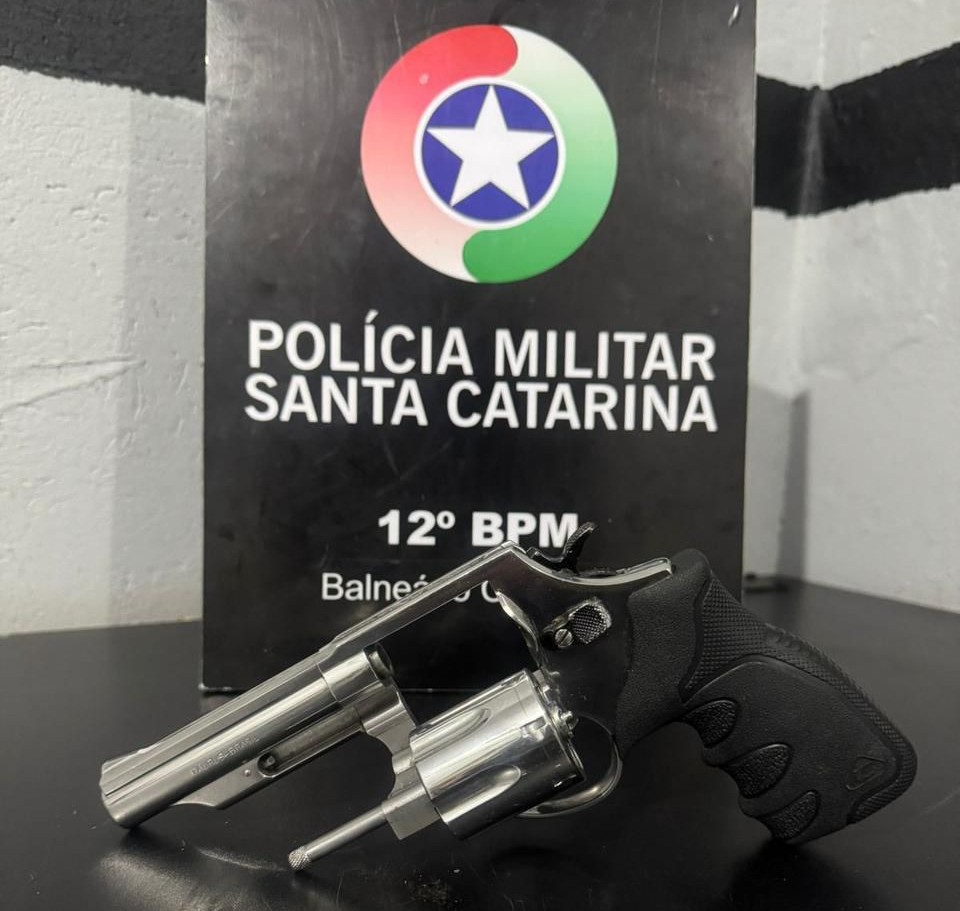 Briga em família termina com homem baleado e adolescente apreendido em Camboriú