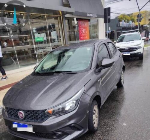 Veículo com R$ 10 mil em débitos é removido após manobras perigosas de condutora em BC