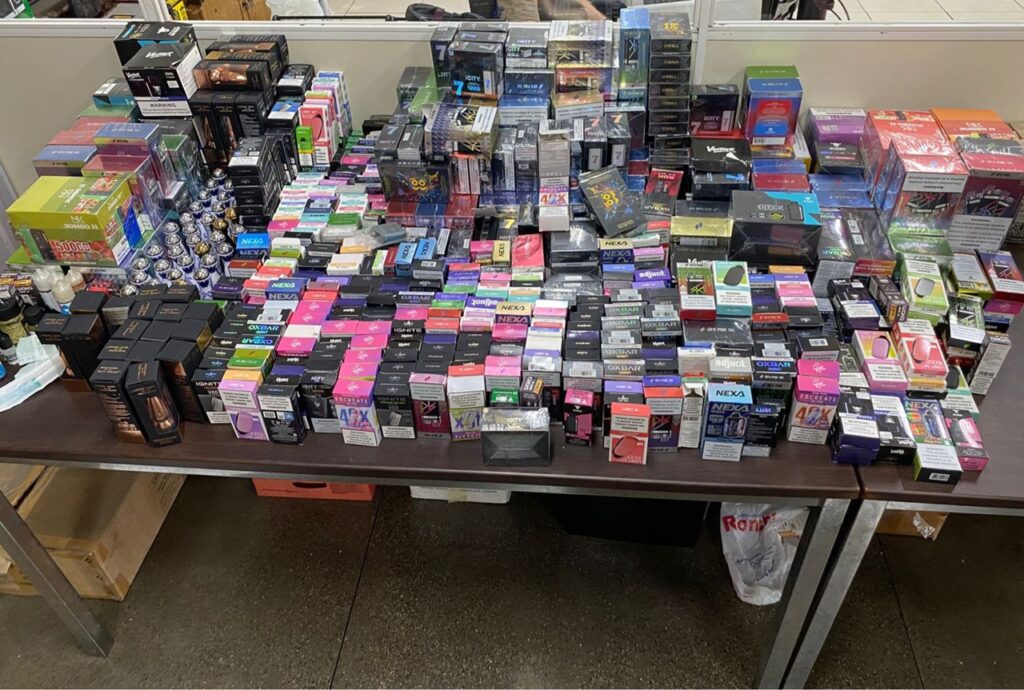 Esquema criminoso de contrabando e tráfico de drogas é desarticulado em Itajaí