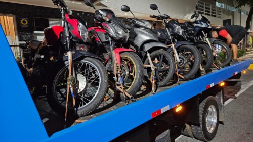 Operação relâmpago remove nove motocicletas estacionadas irregularmente no Centro de BC